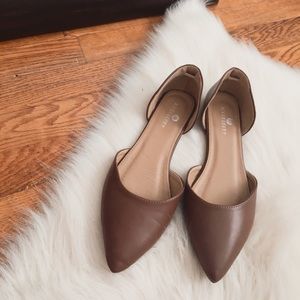 Riverberry Women’s Pointed Toe Flat